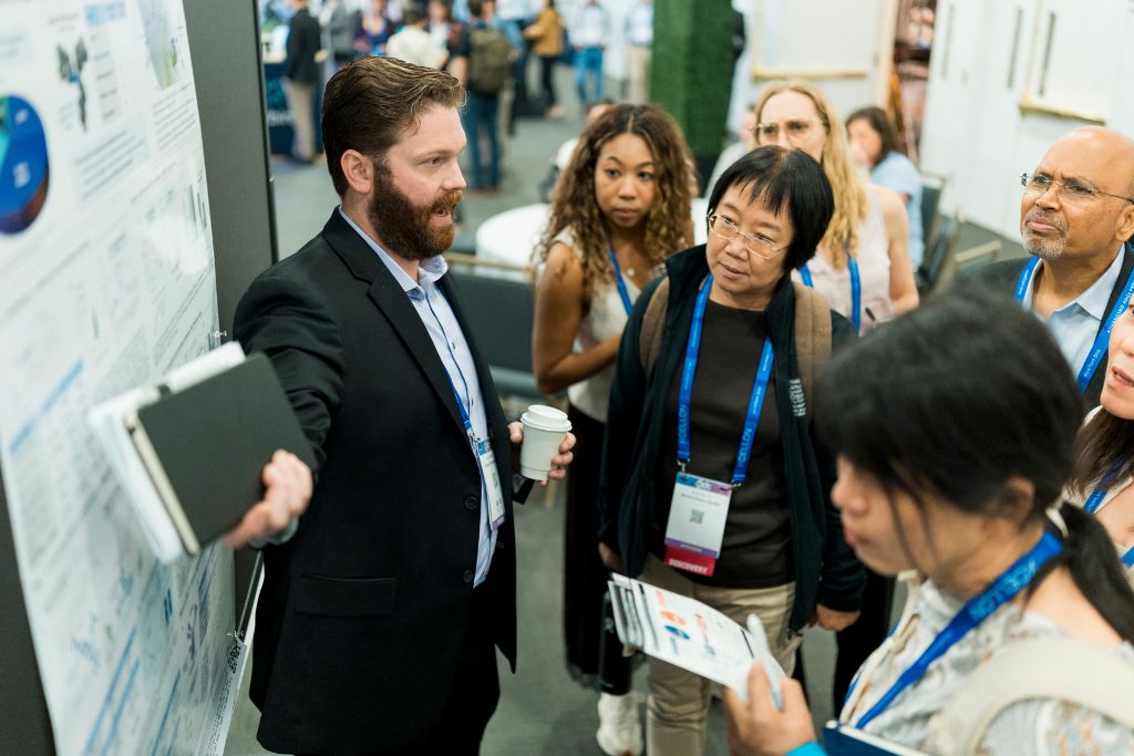 Networking at 17th World ADC San Diego Summit (3)